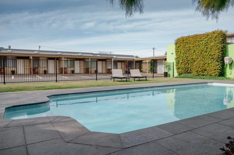 Mitchell-On-Main-family-friendly-hotels-near-you