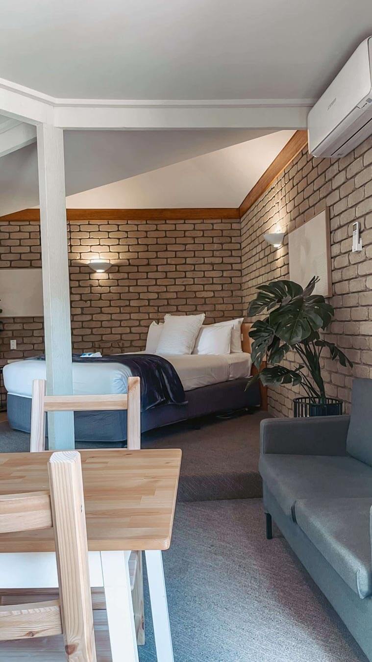 Accommodation And Places To Stay In Bairnsdale | Mitchell on Main. - Accommodation Spa-motels-Room-in-Bairnsdale