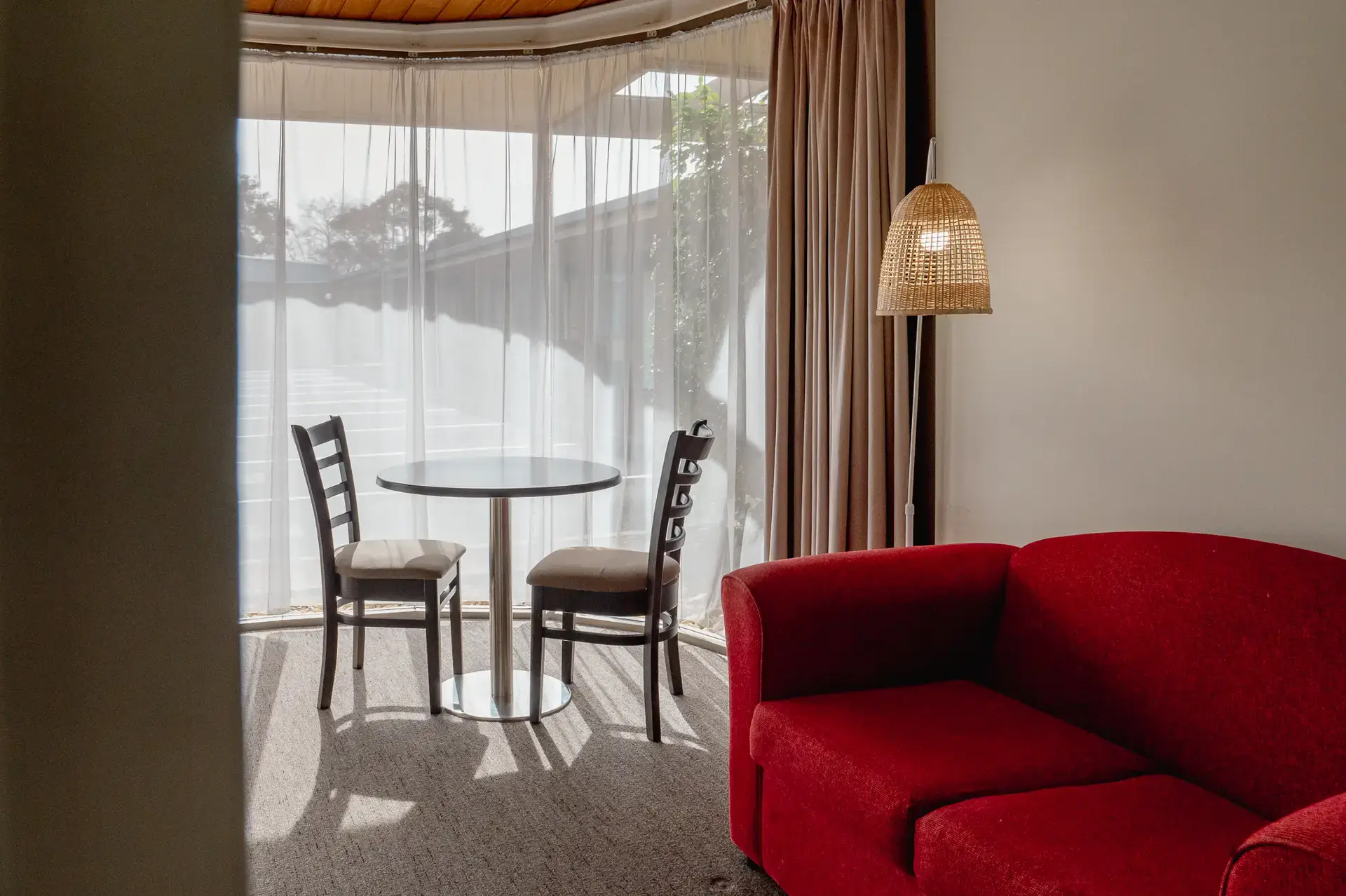 Accommodation And Places To Stay In Bairnsdale | Mitchell on Main. - Accommodation Superior 1 Bedroom King Apartment in Bairnsdale-1