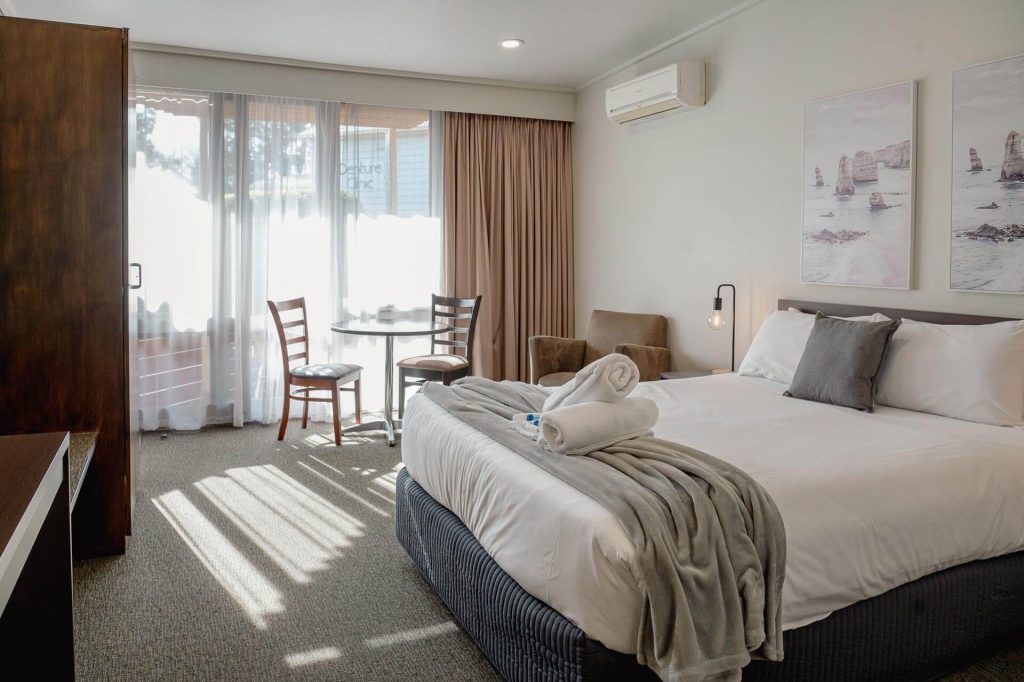 Accommodation And Places To Stay In Bairnsdale | Mitchell on Main. - Accommodation Superior Queen Room Motel In BAIRNSDALE