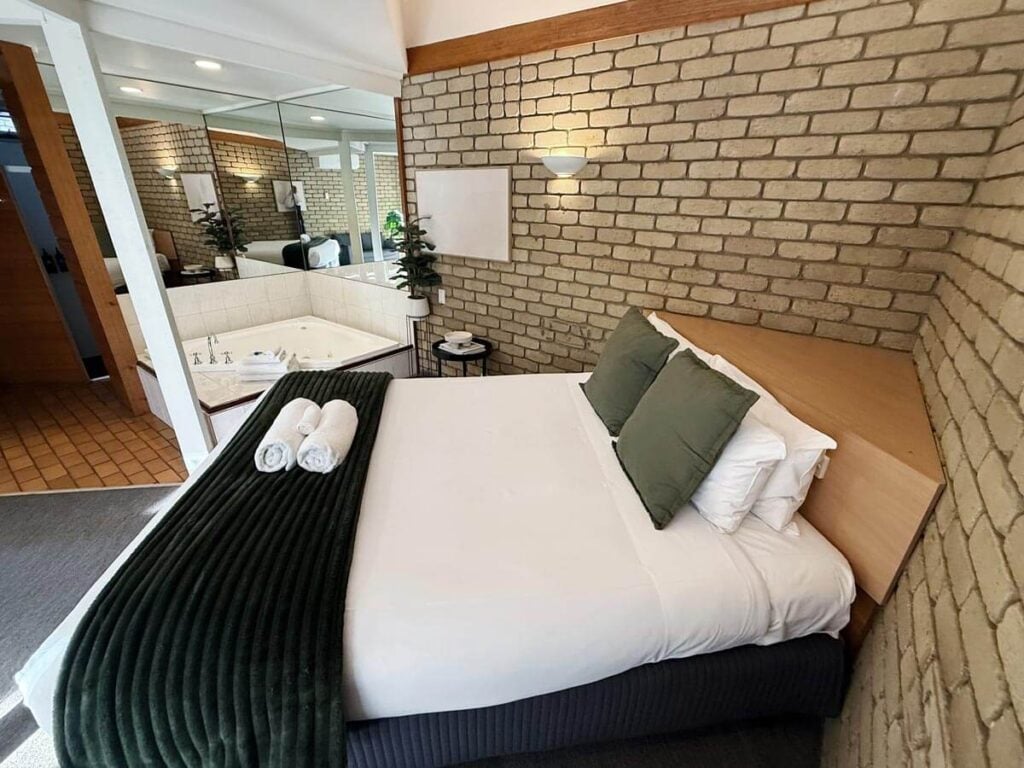 Standard Spa Room Motel In Bairnsdale